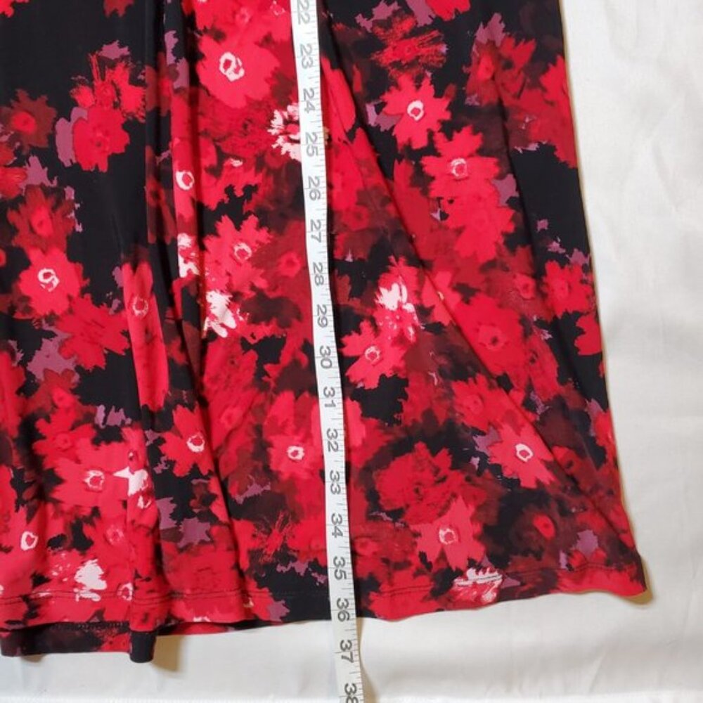 Tommy Hilfiger Women Dress Size 4 Red Floral A-Line V-Neck Knee Length - Picture 7 of 14